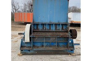 Montgomery Industries 66PM-ER  Hogs and Wood Grinders